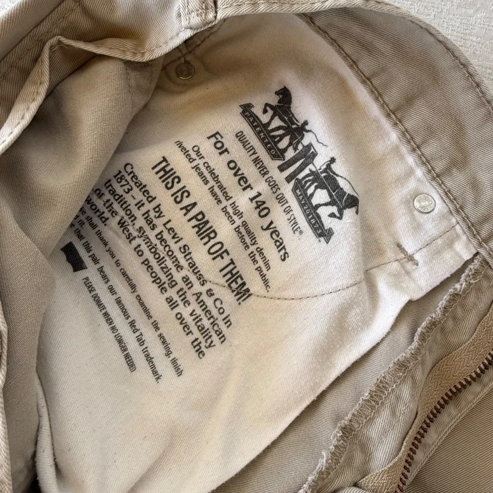 Levi's 514 Straight Fit Pants Mens 32x30 Khaki Tan Stretch Cotton Twill 5 Pocket